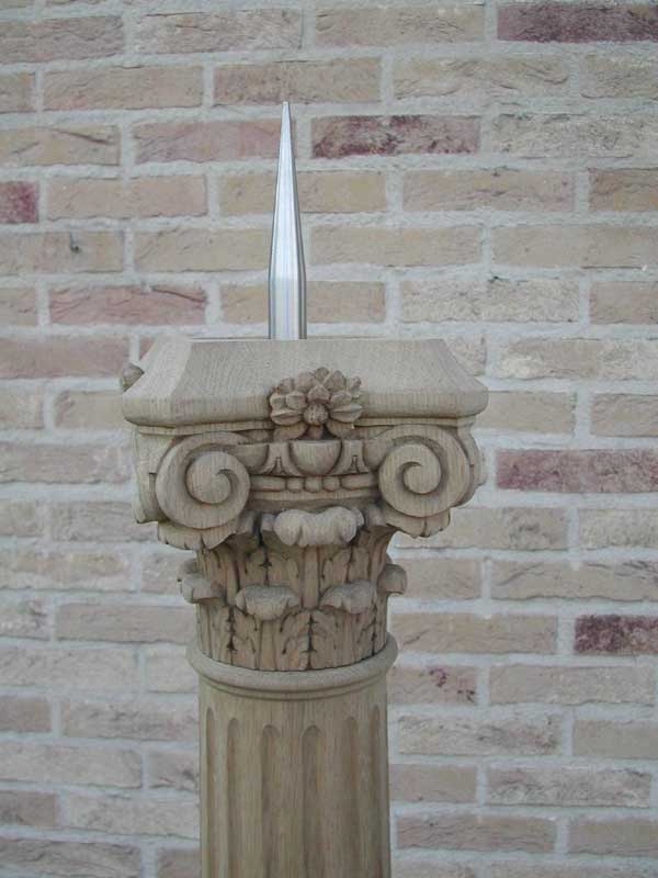 Detail van de kop van de paaskaarskandelaar